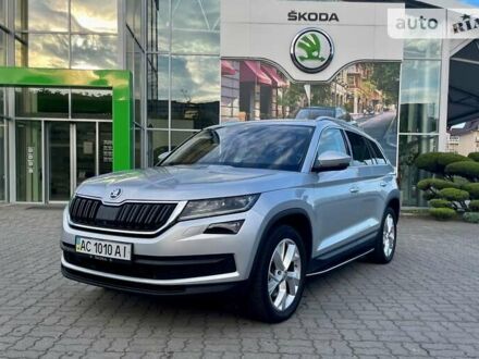 Шкода Kodiaq 2017 в Луцке на Automoto.ua Серый Шкода Kodiaq, объемом двигателя 1.97 л и пробегом 89 тыс. км за 32900 $, фото 1 на Automoto.ua