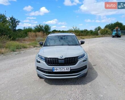 Сірий Шкода Kodiaq, об'ємом двигуна 1.97 л та пробігом 220 тис. км за 28500 $, фото 1 на Automoto.ua