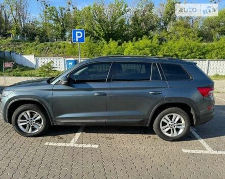 Серый Шкода Kodiaq, объемом двигателя 1.97 л и пробегом 162 тыс. км за 23000 $, фото 1 на Automoto.ua