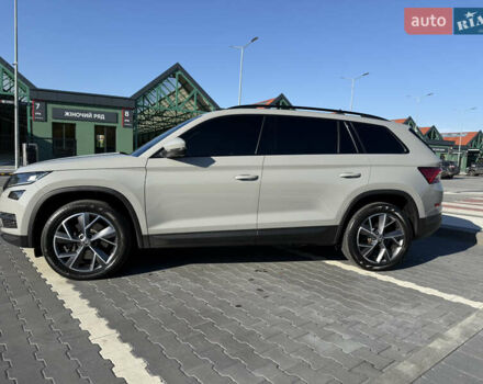 Серый Шкода Kodiaq, объемом двигателя 1.97 л и пробегом 215 тыс. км за 29700 $, фото 1 на Automoto.ua