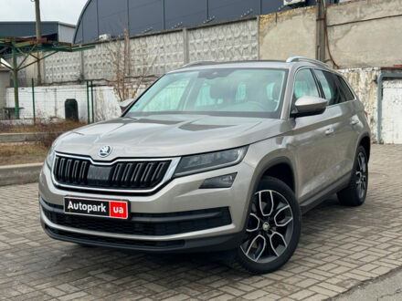 Сірий Шкода Kodiaq, об'ємом двигуна 2 л та пробігом 248 тис. км за 27990 $, фото 1 на Automoto.ua