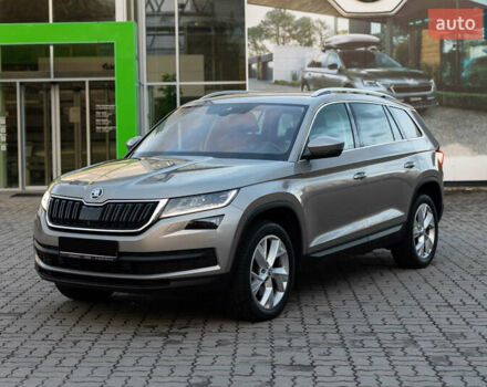 Серый Шкода Kodiaq, объемом двигателя 2 л и пробегом 243 тыс. км за 24750 $, фото 1 на Automoto.ua