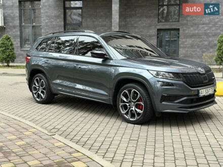 Серый Шкода Kodiaq, объемом двигателя 2 л и пробегом 210 тыс. км за 31500 $, фото 1 на Automoto.ua