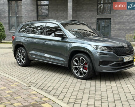 Серый Шкода Kodiaq, объемом двигателя 2 л и пробегом 210 тыс. км за 31500 $, фото 1 на Automoto.ua