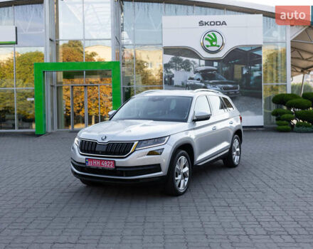 Серый Шкода Kodiaq, объемом двигателя 2 л и пробегом 257 тыс. км за 26800 $, фото 1 на Automoto.ua