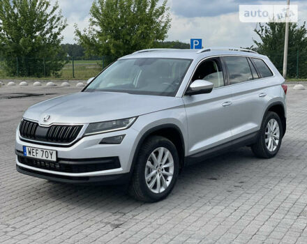 Серый Шкода Kodiaq, объемом двигателя 2 л и пробегом 227 тыс. км за 25500 $, фото 1 на Automoto.ua