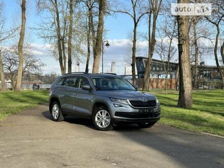 Сірий Шкода Kodiaq, об'ємом двигуна 1.98 л та пробігом 77 тис. км за 27900 $, фото 1 на Automoto.ua