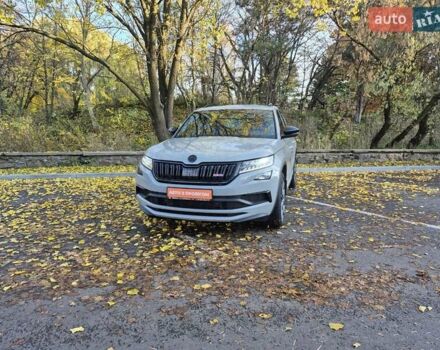 Серый Шкода Kodiaq, объемом двигателя 1.97 л и пробегом 222 тыс. км за 35700 $, фото 1 на Automoto.ua