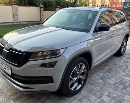 Серый Шкода Kodiaq, объемом двигателя 1.97 л и пробегом 126 тыс. км за 32000 $, фото 1 на Automoto.ua