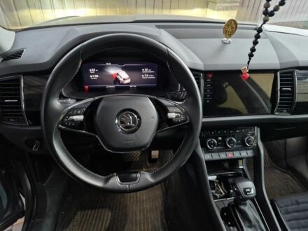 Шкода Kodiaq 2020 в Кривом Роге на Automoto.ua Серый Шкода Kodiaq, объемом двигателя 2 л и пробегом 65 тыс. км за 34000 $, фото 1 на Automoto.ua