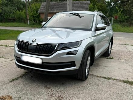 Шкода Kodiaq 2020 в Лохвице на Automoto.ua Серый Шкода Kodiaq, объемом двигателя 0 л и пробегом 33 тыс. км за 34000 $, фото 1 на Automoto.ua