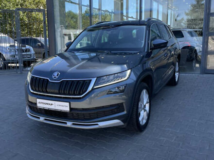 Сірий Шкода Kodiaq, об'ємом двигуна 1.97 л та пробігом 222 тис. км за 28000 $, фото 1 на Automoto.ua