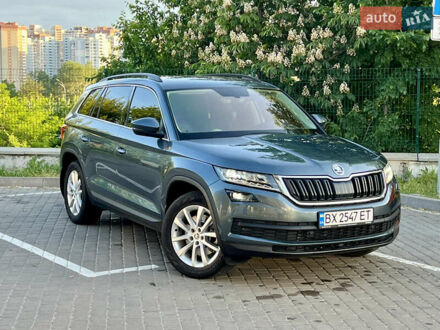 Шкода Kodiaq 2021 в Киеве на Automoto.ua Серый Шкода Kodiaq, объемом двигателя 1.97 л и пробегом 241 тыс. км за 27000 $, фото 1 на Automoto.ua