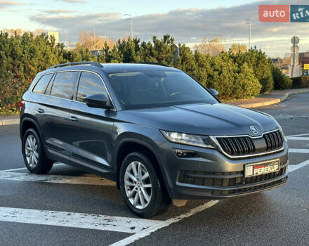 Шкода Kodiaq 2021 у Києві на Automoto.ua Сірий Шкода Kodiaq, об'ємом двигуна 1.97 л та пробігом 248 тис. км за 27999 $, фото 1 на Automoto.ua