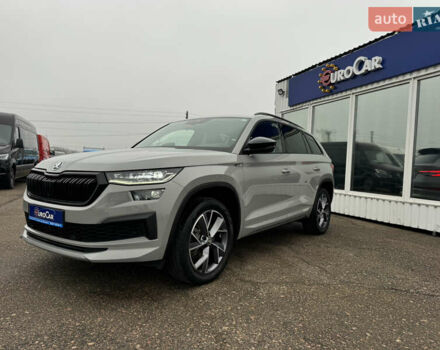 Серый Шкода Kodiaq, объемом двигателя 1.97 л и пробегом 181 тыс. км за 35500 $, фото 1 на Automoto.ua