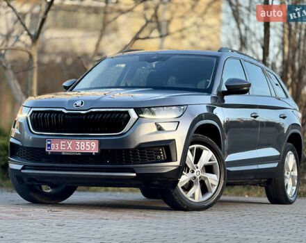 Серый Шкода Kodiaq, объемом двигателя 2 л и пробегом 220 тыс. км за 31200 $, фото 1 на Automoto.ua