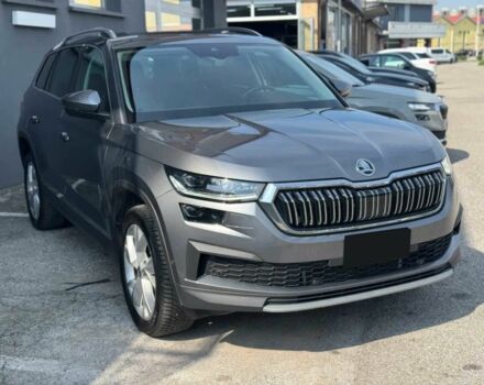 Серый Шкода Kodiaq, объемом двигателя 2 л и пробегом 10 тыс. км за 19000 $, фото 1 на Automoto.ua