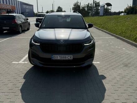 Шкода Kodiaq 2022 у Шепетовке на Automoto.ua Сірий Шкода Kodiaq, об'ємом двигуна 1.97 л та пробігом 92 тис. км за 38500 $, фото 1 на Automoto.ua