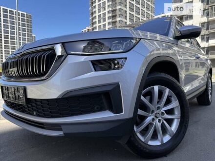 Серый Шкода Kodiaq, объемом двигателя 2 л и пробегом 55 тыс. км за 39933 $, фото 1 на Automoto.ua