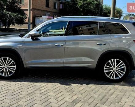 Шкода Kodiaq 2023 в Львове на Automoto.ua Серый Шкода Kodiaq, объемом двигателя 1.97 л и пробегом 31 тыс. км за 46000 $, фото 1 на Automoto.ua