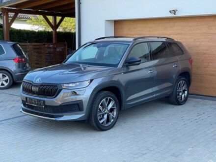 Шкода Kodiaq 2023 у Каменце-Подольском на Automoto.ua Сірий Шкода Kodiaq, об'ємом двигуна 2 л та пробігом 20 тис. км за 17400 $, фото 1 на Automoto.ua