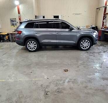 Сірий Шкода Kodiaq, об'ємом двигуна 1.97 л та пробігом 33 тис. км за 42500 $, фото 1 на Automoto.ua