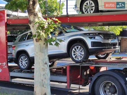 Шкода Kodiaq 2024 в Черкассах на Automoto.ua Серый Шкода Kodiaq, объемом двигателя 1.98 л и пробегом 1 тыс. км за 44300 $, фото 1 на Automoto.ua