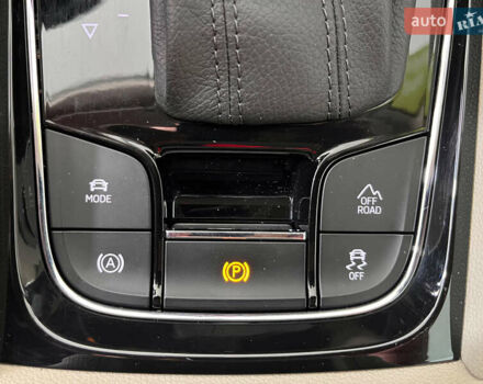 Синий Шкода Kodiaq, объемом двигателя 1.97 л и пробегом 173 тыс. км за 29950 $, фото 22 на Automoto.ua