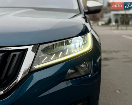 Синий Шкода Kodiaq, объемом двигателя 1.97 л и пробегом 105 тыс. км за 33999 $, фото 2 на Automoto.ua