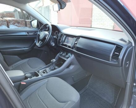 Синий Шкода Kodiaq, объемом двигателя 2 л и пробегом 120 тыс. км за 27000 $, фото 5 на Automoto.ua
