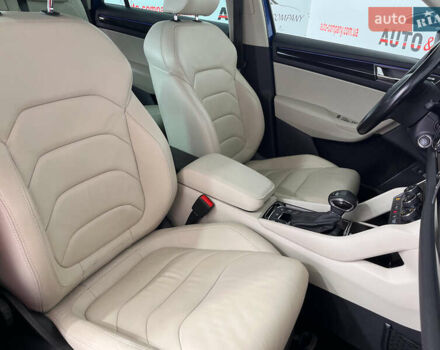 Синий Шкода Kodiaq, объемом двигателя 1.97 л и пробегом 173 тыс. км за 29950 $, фото 8 на Automoto.ua