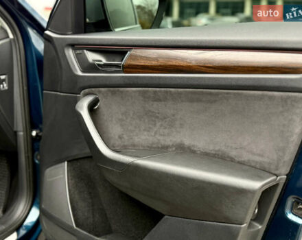 Синий Шкода Kodiaq, объемом двигателя 1.97 л и пробегом 105 тыс. км за 33999 $, фото 38 на Automoto.ua