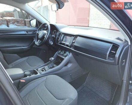 Шкода Kodiaq 2018 в Константиновке на Automoto.ua Синий Шкода Kodiaq, объемом двигателя 1.97 л и пробегом 96 тыс. км за 31000 $, фото 3 на Automoto.ua