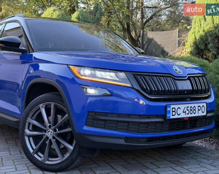Синий Шкода Kodiaq, объемом двигателя 1.97 л и пробегом 236 тыс. км за 23950 $, фото 2 на Automoto.ua