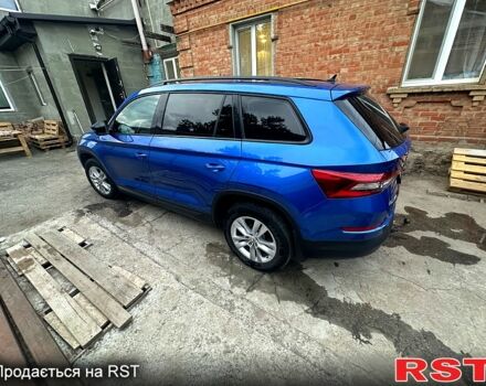 Синий Шкода Kodiaq, объемом двигателя 2 л и пробегом 232 тыс. км за 18000 $, фото 2 на Automoto.ua