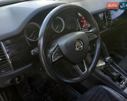 Синий Шкода Kodiaq, объемом двигателя 1.97 л и пробегом 164 тыс. км за 25800 $, фото 3 на Automoto.ua