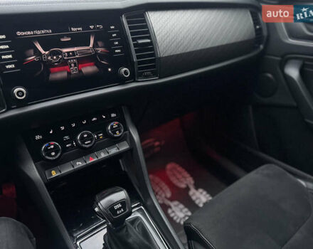 Синій Шкода Kodiaq, об'ємом двигуна 1.97 л та пробігом 225 тис. км за 28999 $, фото 26 на Automoto.ua