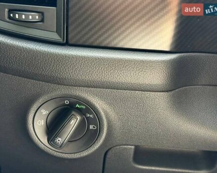 Синий Шкода Kodiaq, объемом двигателя 1.97 л и пробегом 47 тыс. км за 39500 $, фото 34 на Automoto.ua