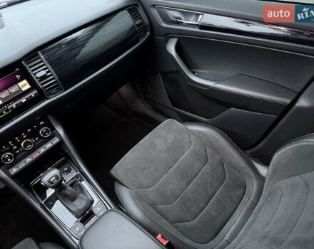 Синий Шкода Kodiaq, объемом двигателя 1.97 л и пробегом 263 тыс. км за 25300 $, фото 15 на Automoto.ua