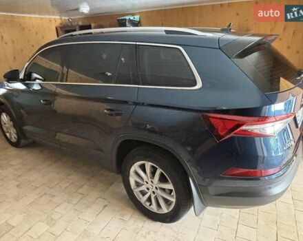 Шкода Kodiaq 2022 в Хмельницком на Automoto.ua Синий Шкода Kodiaq, объемом двигателя 1.97 л и пробегом 44 тыс. км за 42000 $, фото 2 на Automoto.ua