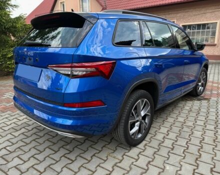 Шкода Kodiaq 2022 в Киеве на Automoto.ua Синий Шкода Kodiaq, объемом двигателя 2 л и пробегом 16 тыс. км за 24400 $, фото 4 на Automoto.ua