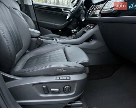 Синий Шкода Kodiaq, объемом двигателя 1.97 л и пробегом 104 тыс. км за 39999 $, фото 54 на Automoto.ua