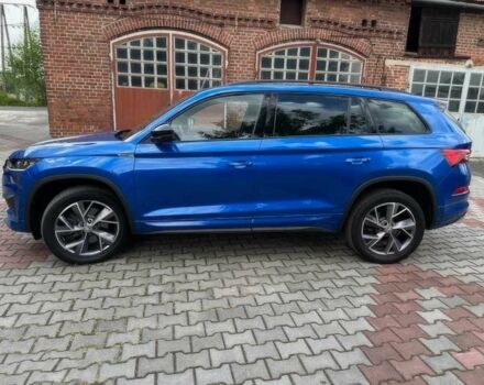 Шкода Kodiaq 2022 в Киеве на Automoto.ua Синий Шкода Kodiaq, объемом двигателя 2 л и пробегом 16 тыс. км за 24400 $, фото 3 на Automoto.ua