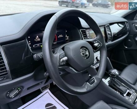 Синий Шкода Kodiaq, объемом двигателя 1.97 л и пробегом 104 тыс. км за 39999 $, фото 27 на Automoto.ua