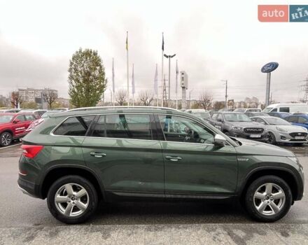 Зеленый Шкода Kodiaq, объемом двигателя 1.97 л и пробегом 71 тыс. км за 30559 $, фото 3 на Automoto.ua