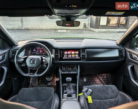 Зеленый Шкода Kodiaq, объемом двигателя 1.97 л и пробегом 162 тыс. км за 37499 $, фото 32 на Automoto.ua
