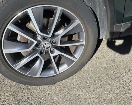 Зеленый Шкода Kodiaq, объемом двигателя 1.97 л и пробегом 69 тыс. км за 33500 $, фото 42 на Automoto.ua