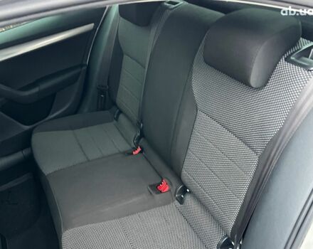 Білий Шкода Octavia A7, об'ємом двигуна 1.8 л та пробігом 217 тис. км за 9490 $, фото 10 на Automoto.ua