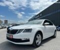 Белый Шкода Octavia A7, объемом двигателя 1.6 л и пробегом 188 тыс. км за 14490 $, фото 1 на Automoto.ua
