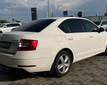 Білий Шкода Octavia A7, об'ємом двигуна 1.6 л та пробігом 135 тис. км за 14800 $, фото 6 на Automoto.ua